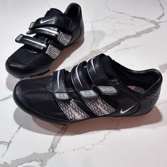 Nike Women’s Clip in Carbon Composite Cycling Shoes Black Silver Size 8 EU 39 - Picture 1 of 12